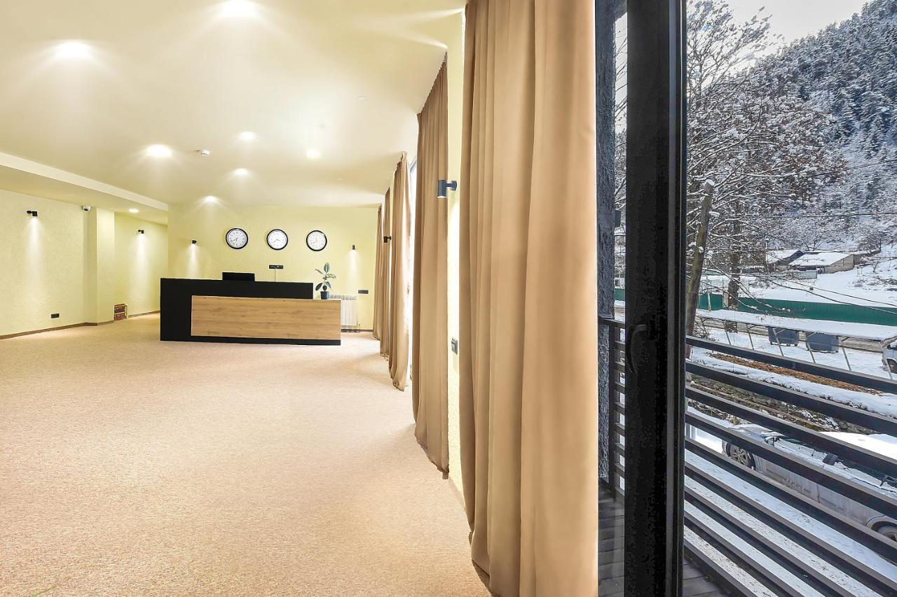 Lalo Hotel Абастумані Екстер'єр фото